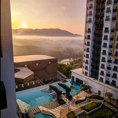 Mesahill Nilai 2 Room Condo - Fast Wifi, Amazing Pool & Tv Eksteriør billede