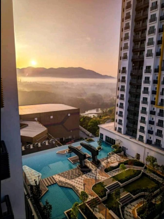 Mesahill Nilai 2 Room Condo - Fast Wifi, Amazing Pool & Tv Eksteriør billede