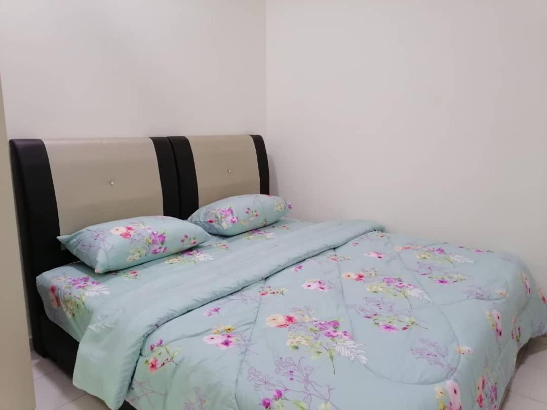 Mesahill Nilai 2 Room Condo - Fast Wifi, Amazing Pool & Tv Eksteriør billede