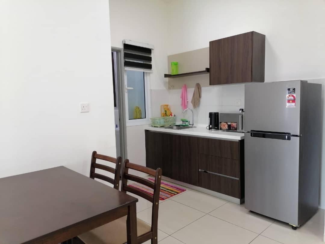 Mesahill Nilai 2 Room Condo - Fast Wifi, Amazing Pool & Tv Eksteriør billede