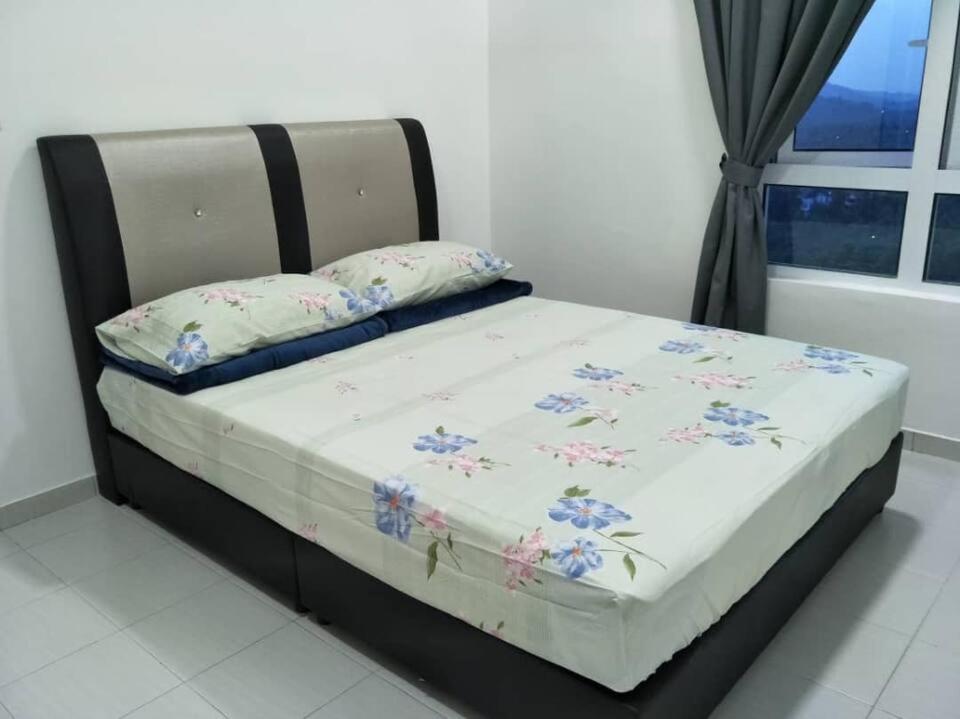Mesahill Nilai 2 Room Condo - Fast Wifi, Amazing Pool & Tv Eksteriør billede