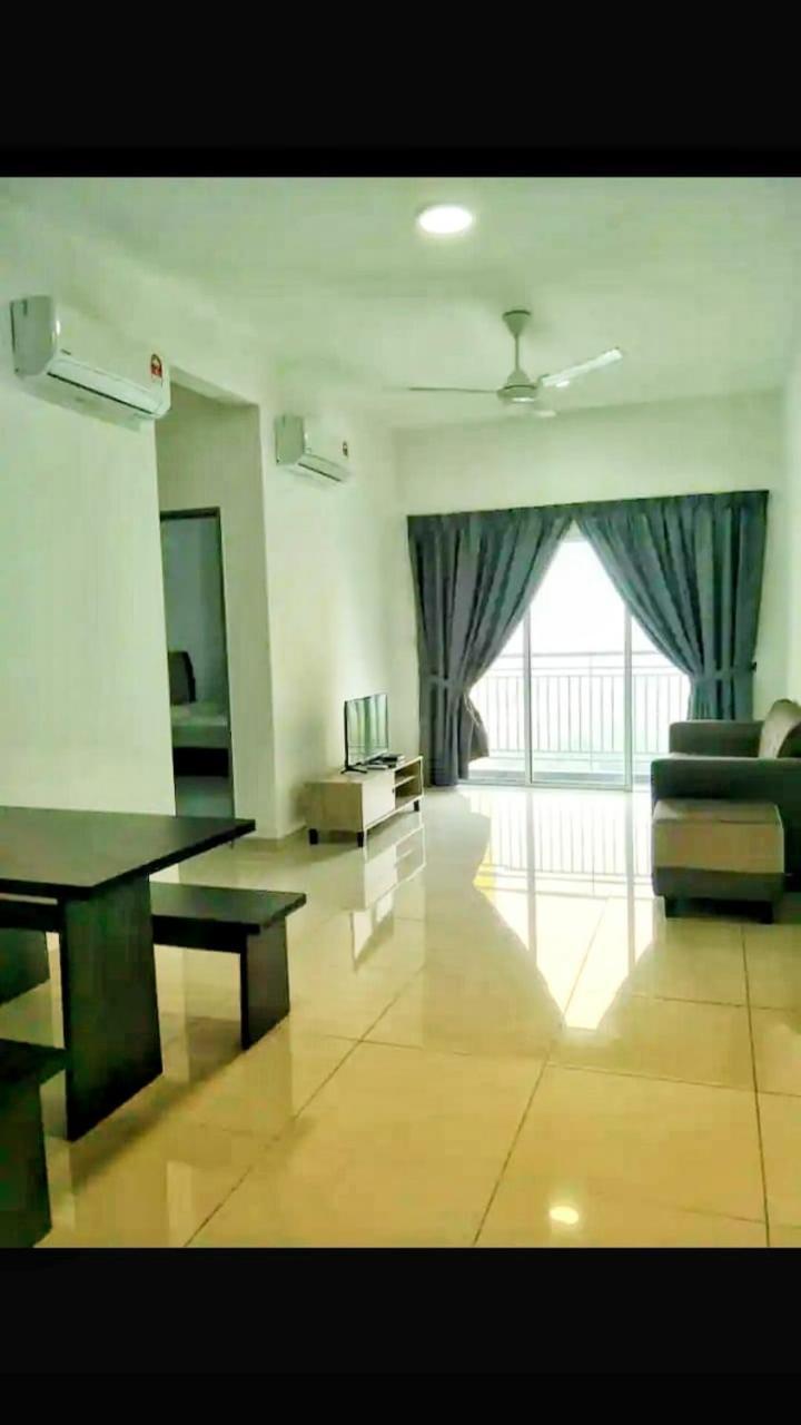 Mesahill Nilai 2 Room Condo - Fast Wifi, Amazing Pool & Tv Eksteriør billede